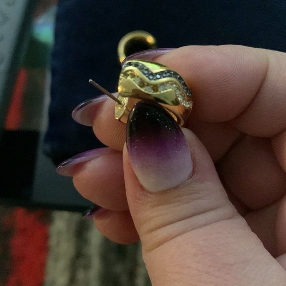 SWAROVSKI DEMI ROSE GOLD EARRINGS 🔥🔥🔥🔥 - Picture 7 of 7